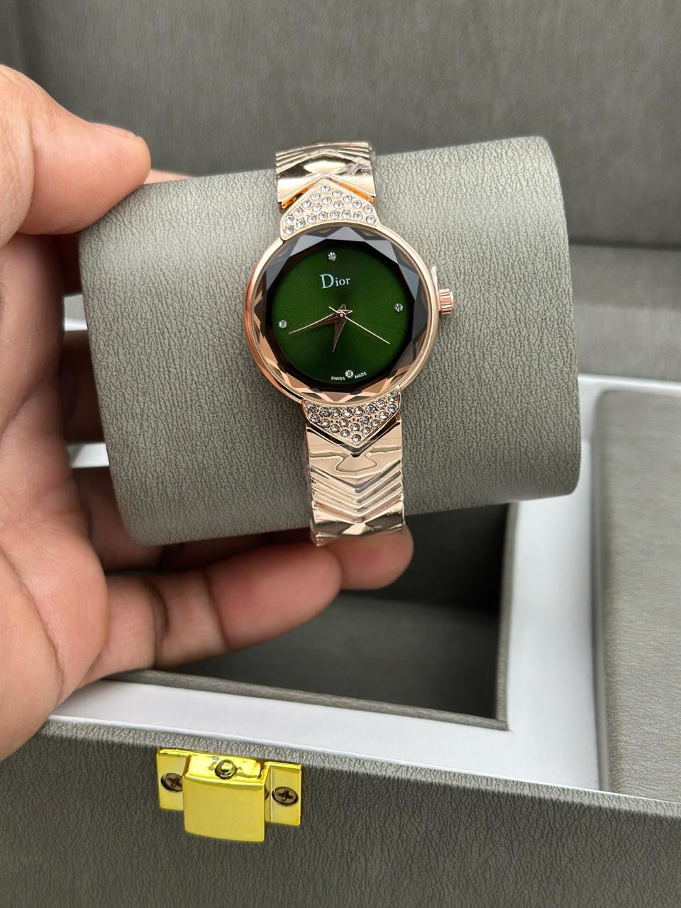 Women’s watches Dior