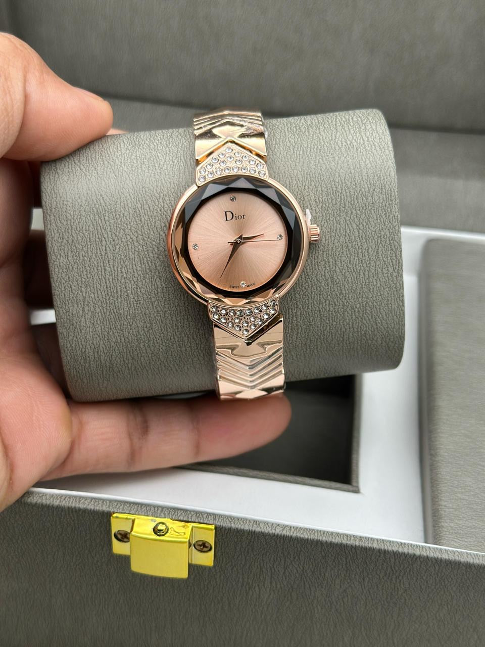 Women’s watches Dior