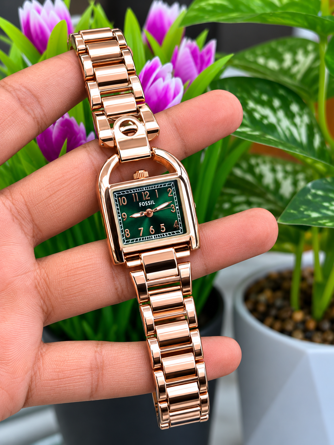 Fossil women's fashion watch. 1