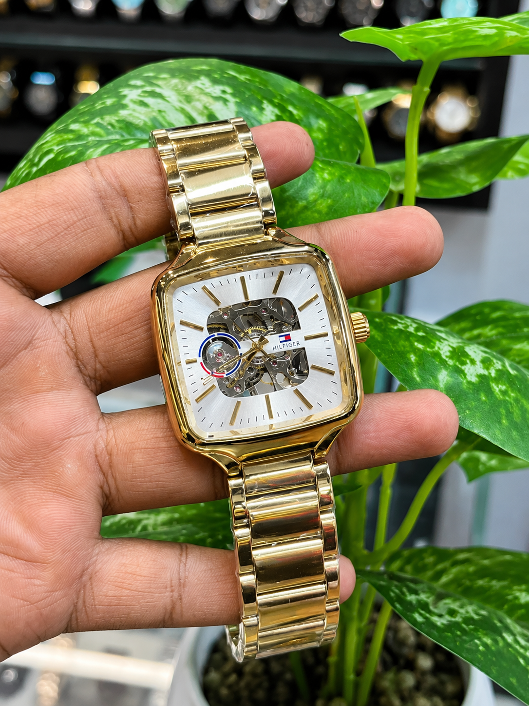 Tommy Hilfiger (quare luxury-inspired skeleton)