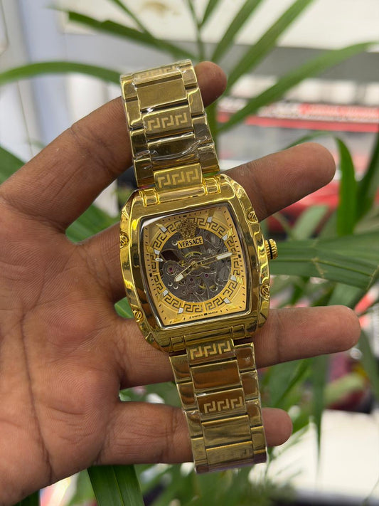VERSACE
